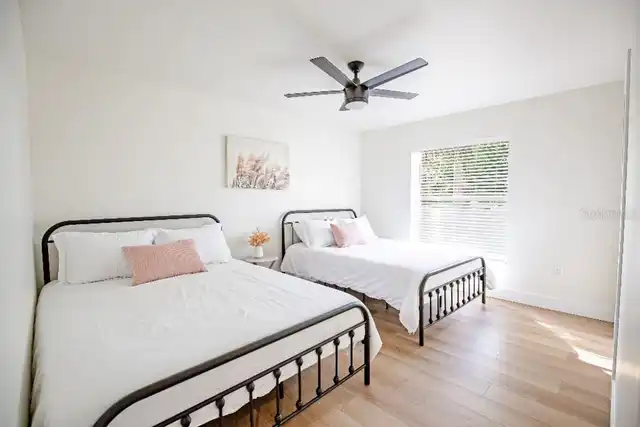 Listing Photo 10