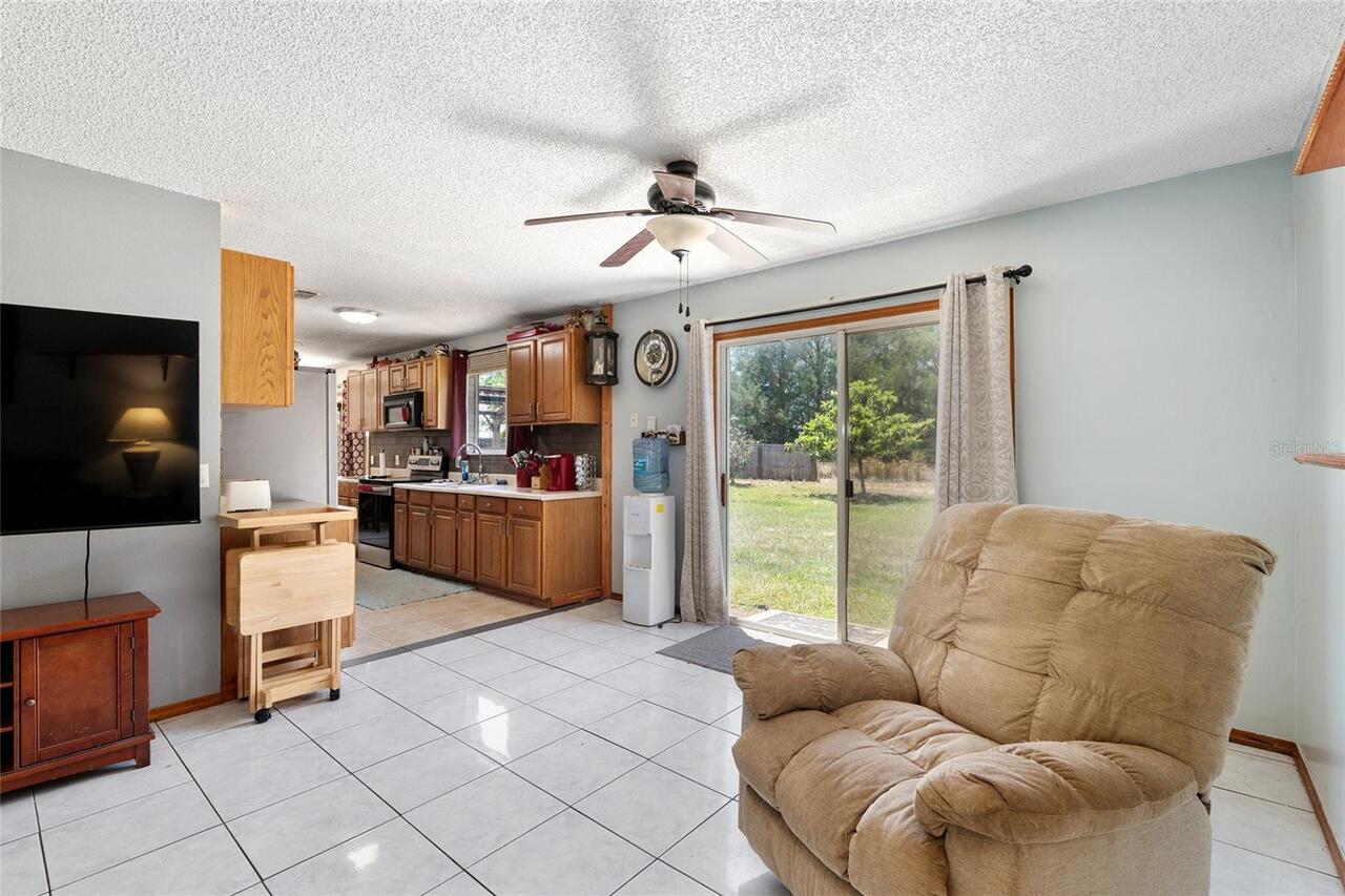Listing Photo 12
