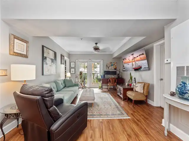 Listing Photo 6