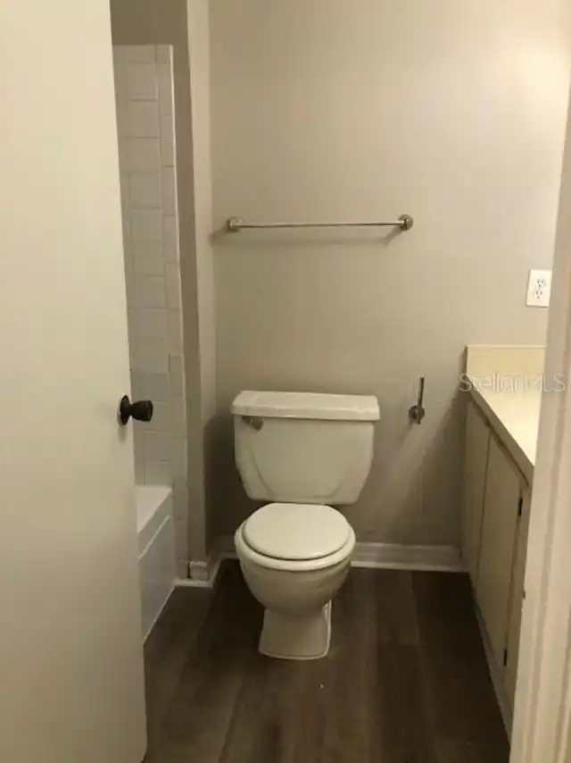 Listing Photo 16