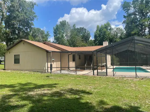 Listing Photo 9