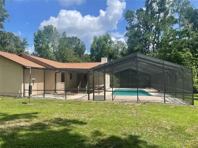 Listing Photo 10
