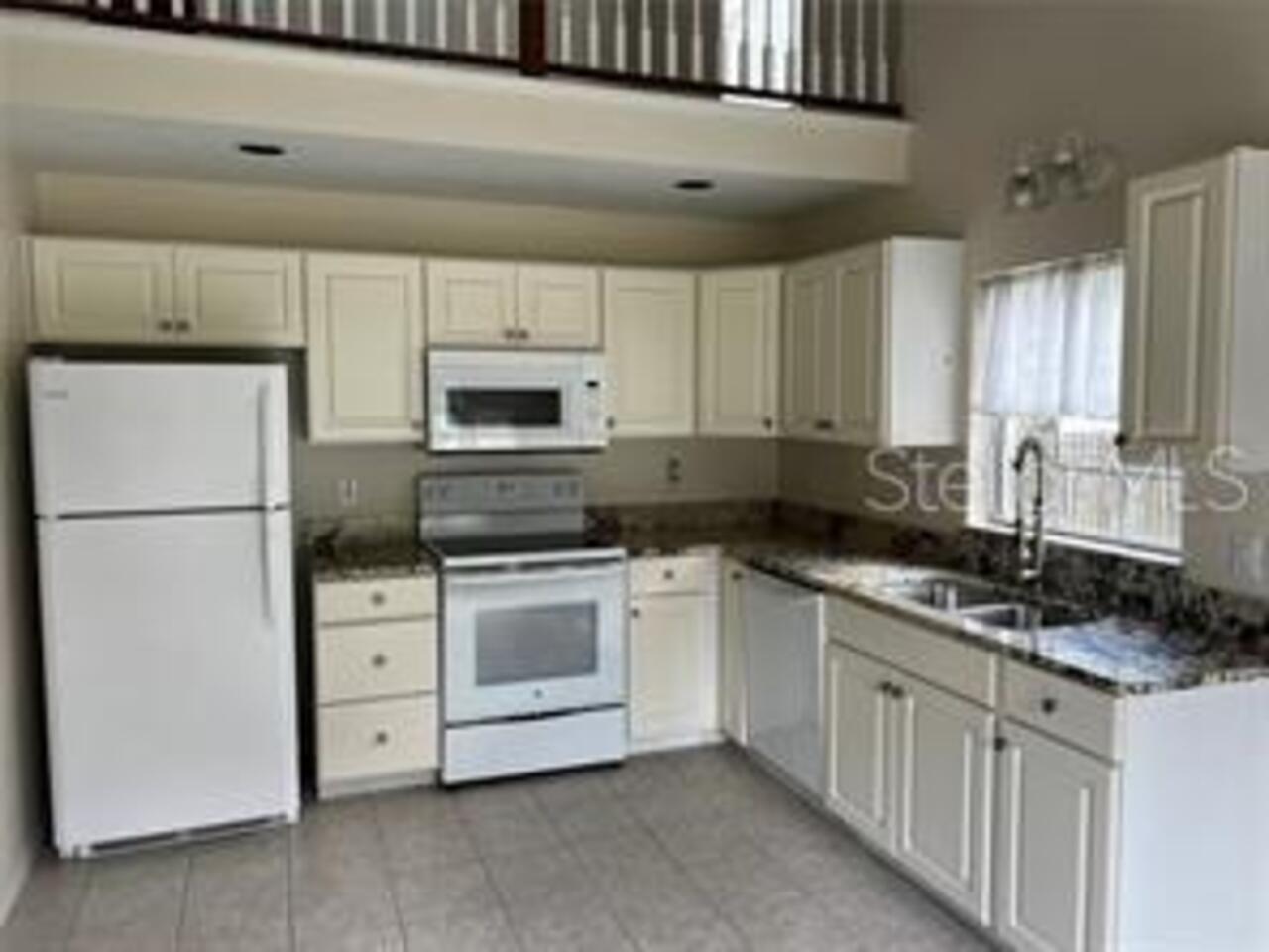 Listing Photo 9