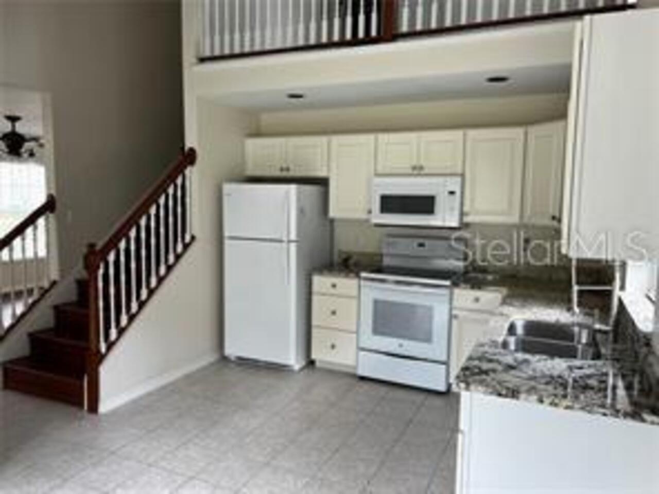 Listing Photo 10
