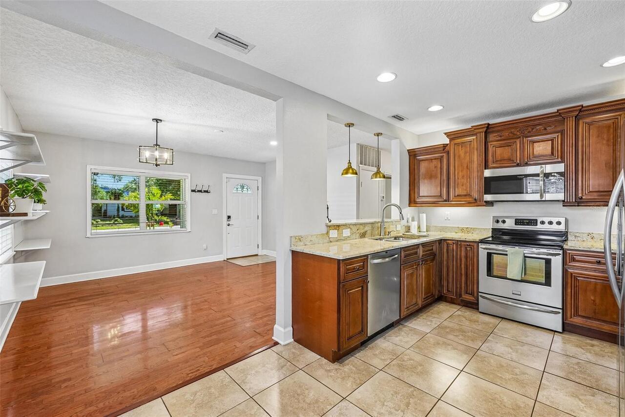 Listing Photo 15