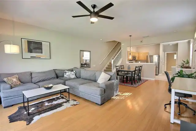 Listing Photo 12