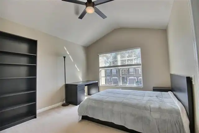 Listing Photo 15