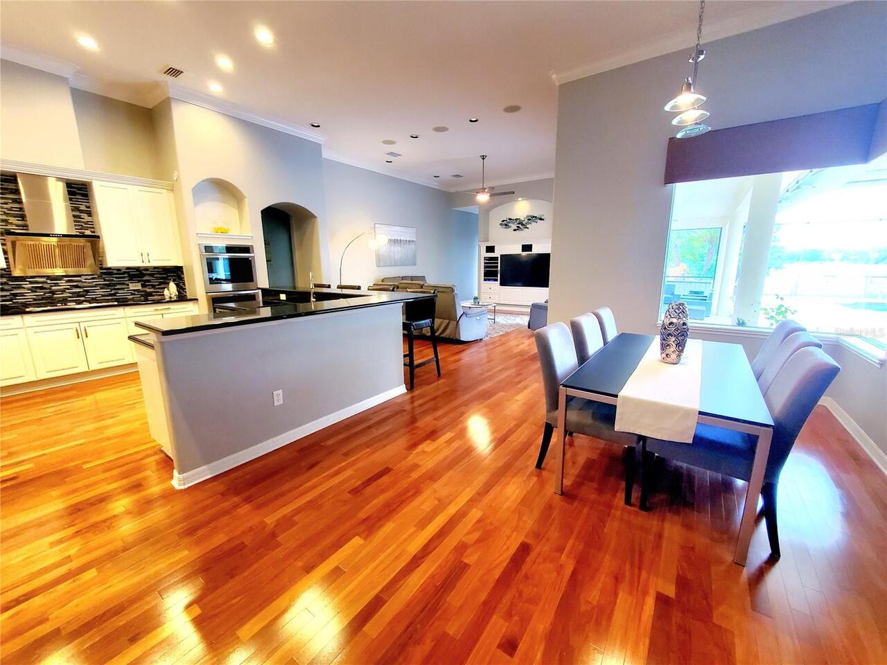 Listing Photo 18