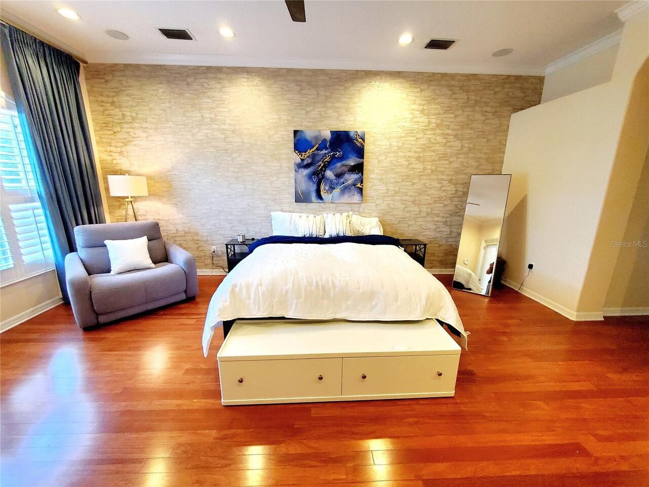 Listing Photo 26