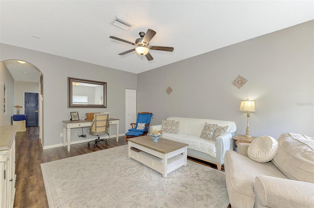 Listing Photo 15