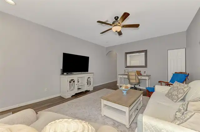 Listing Photo 16