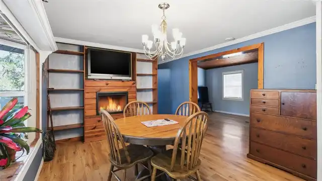 Listing Photo 8