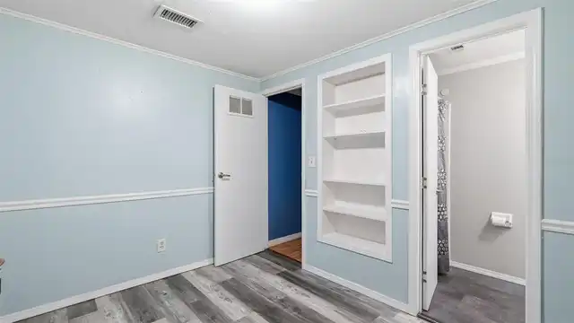 Listing Photo 17