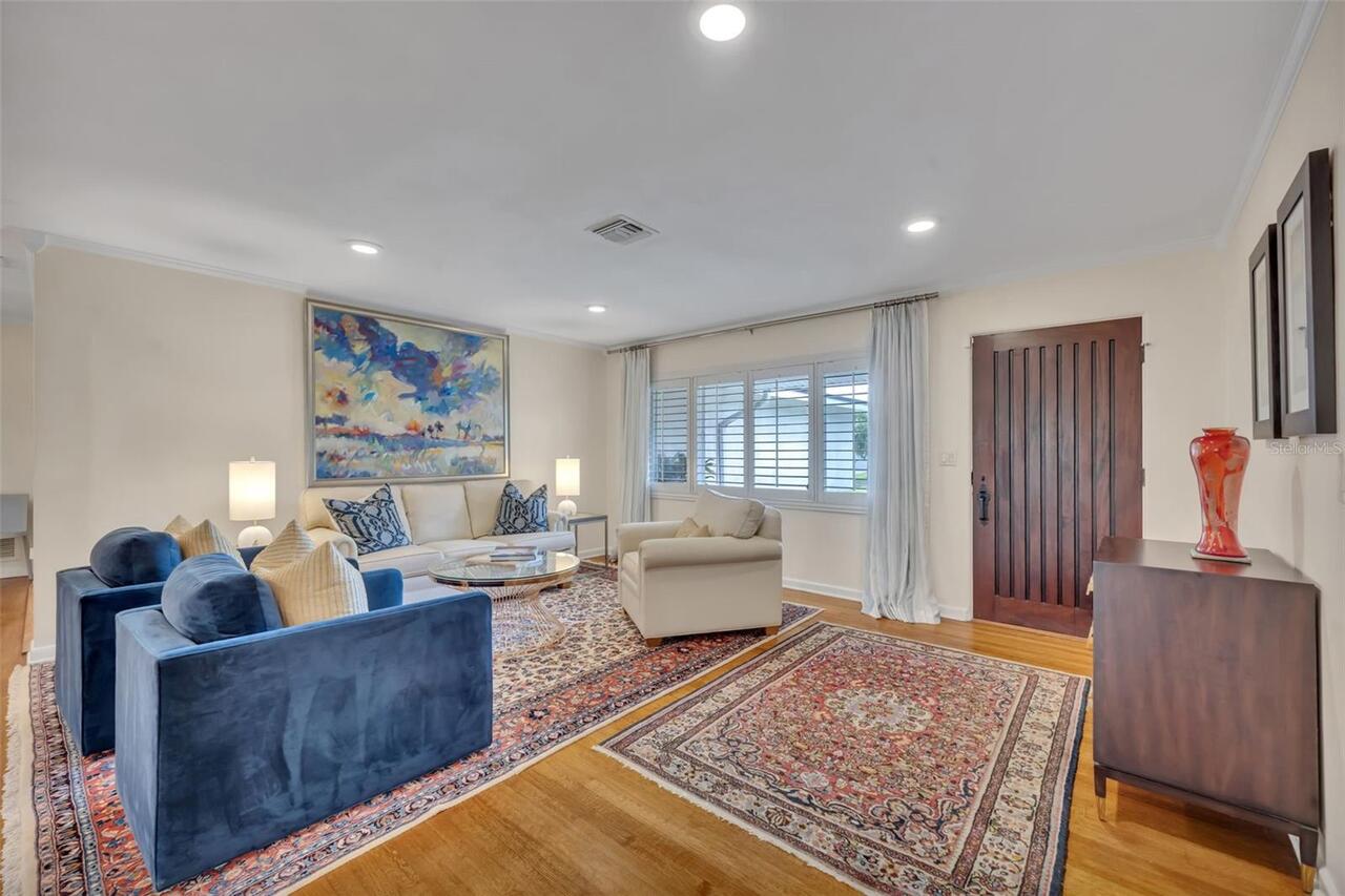 Listing Photo 8