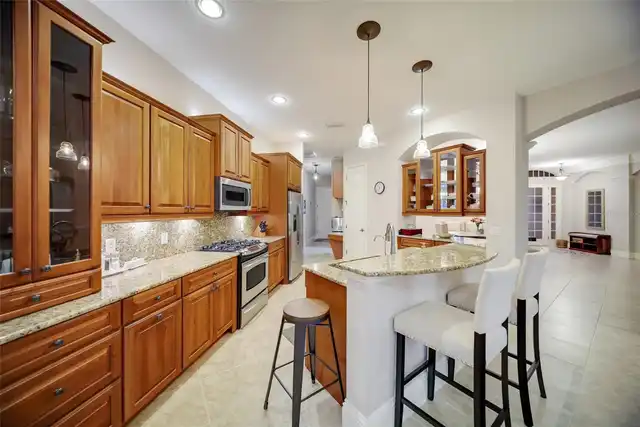 Listing Photo 11