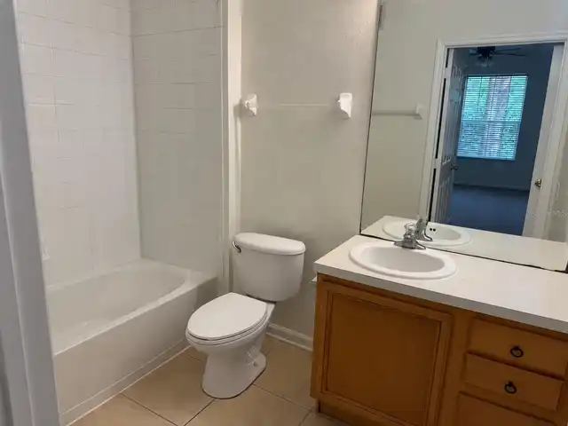 Listing Photo 8