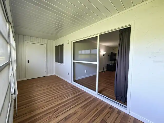 Listing Photo 14