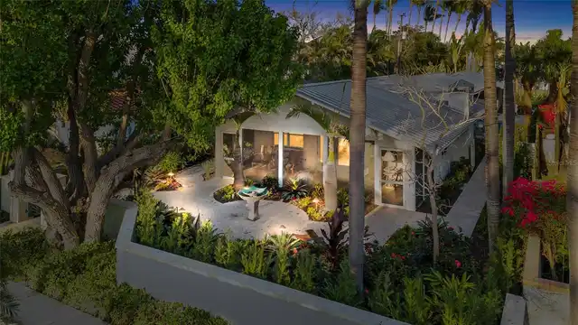3BR, Home, 2BA, $4,975,000
Read More