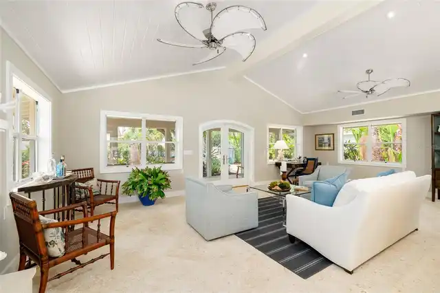 Listing Photo 9