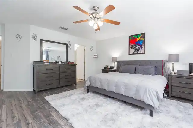 Listing Photo 15