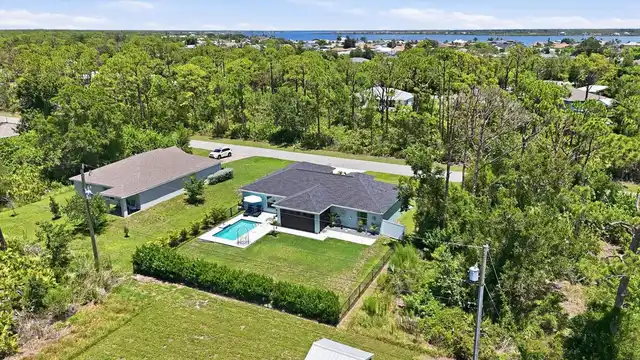 Listing Photo 37