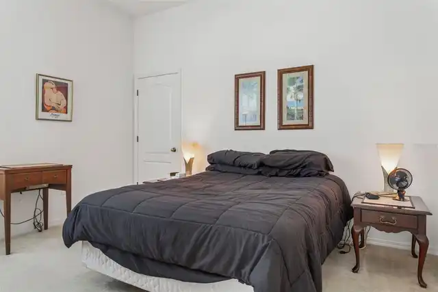 Listing Photo 14