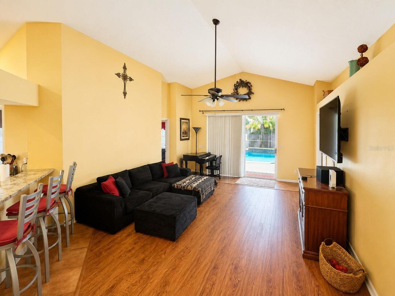 Listing Photo 8