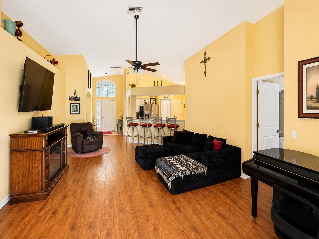 Listing Photo 17