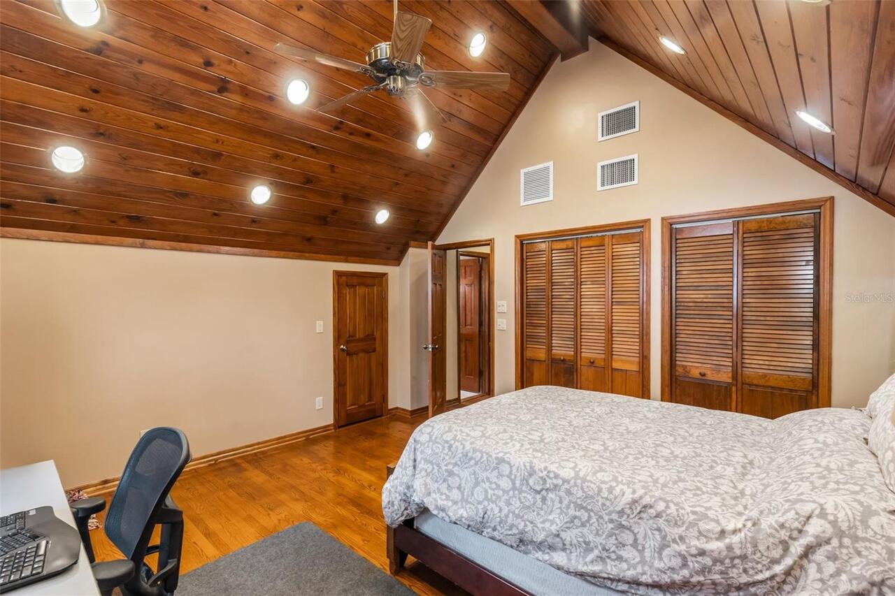 Listing Photo 32