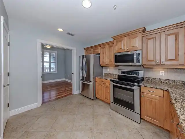Listing Photo 19