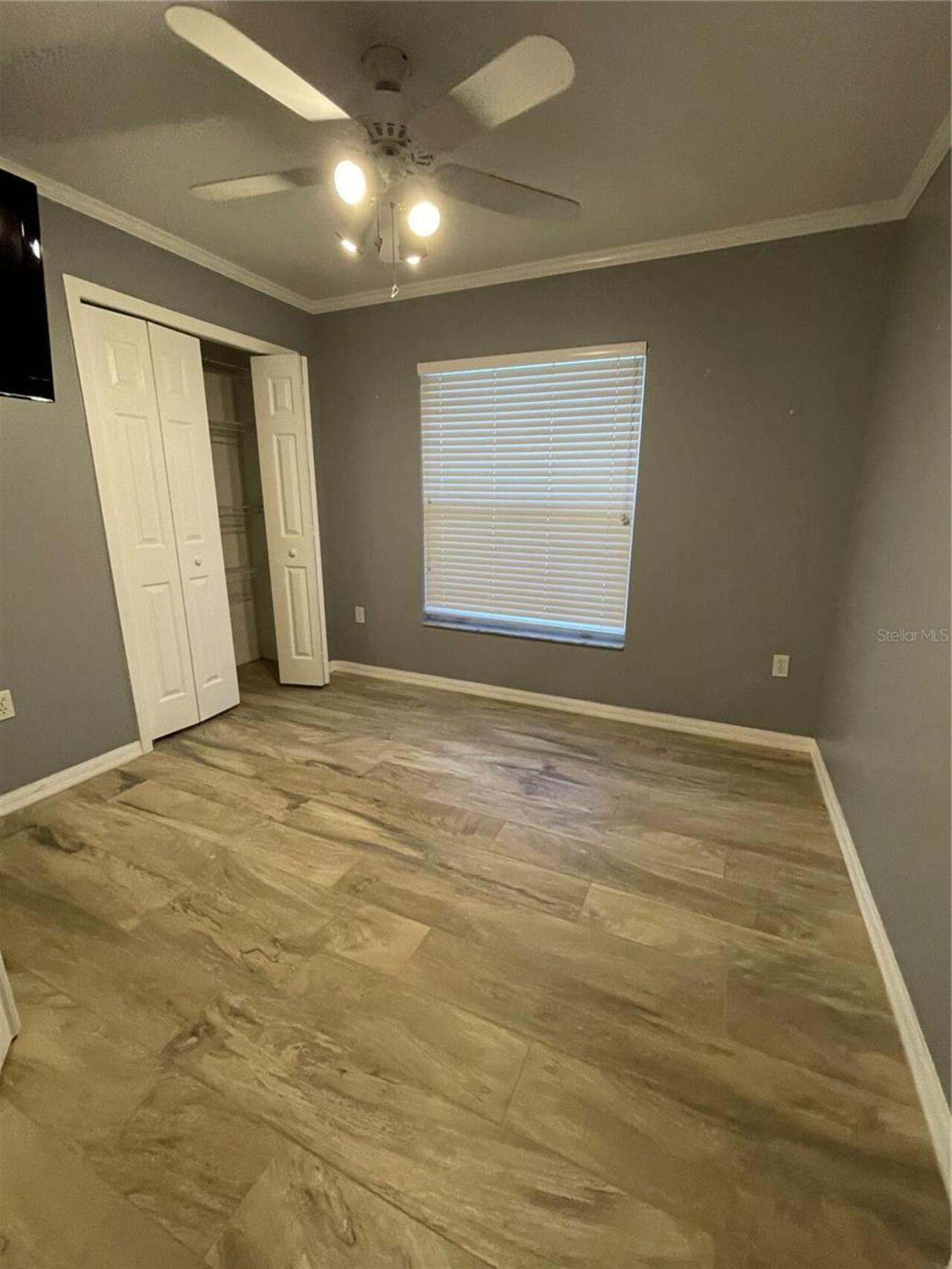 Listing Photo 12