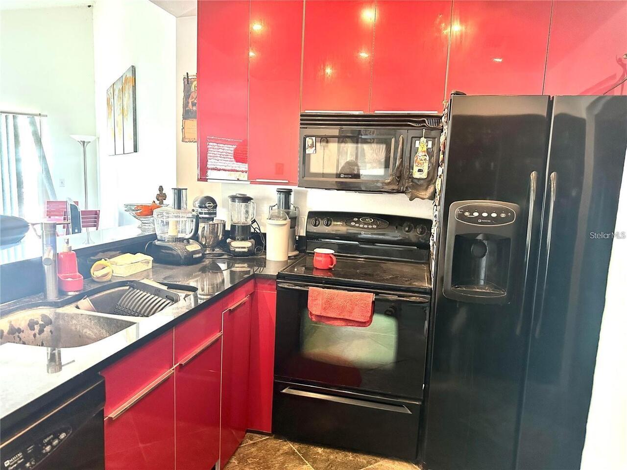 Listing Photo 11