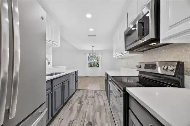 Listing Photo 17