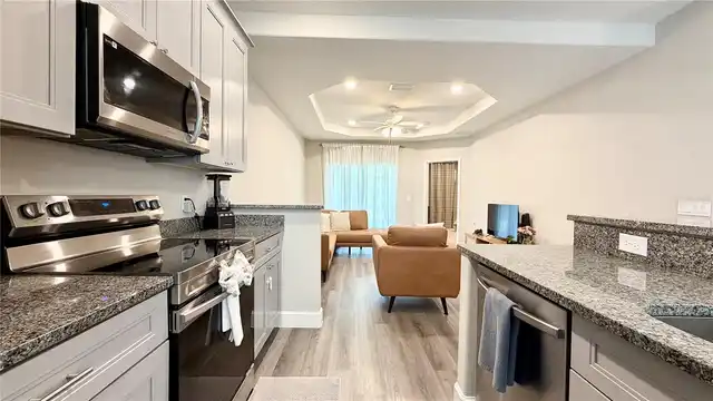 Listing Photo 9