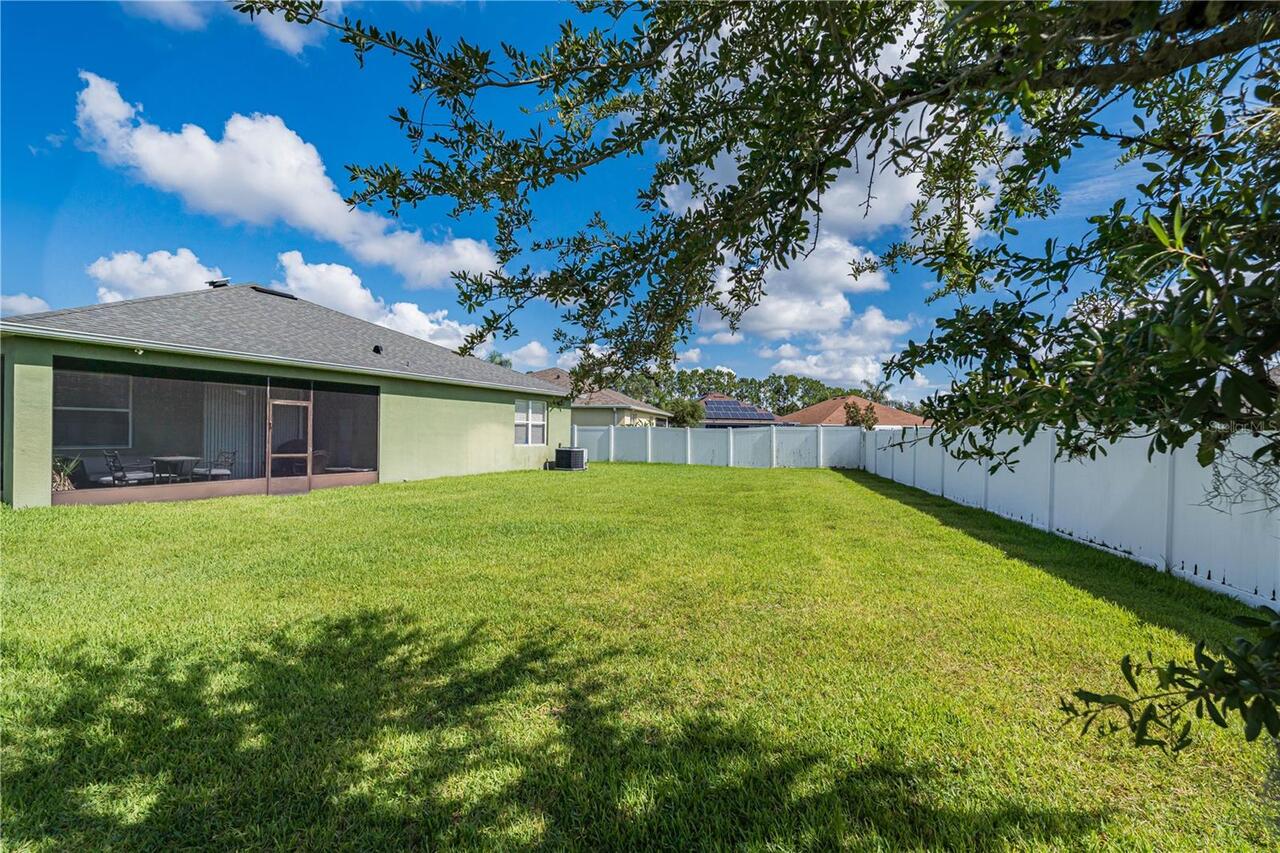 Listing Photo 10