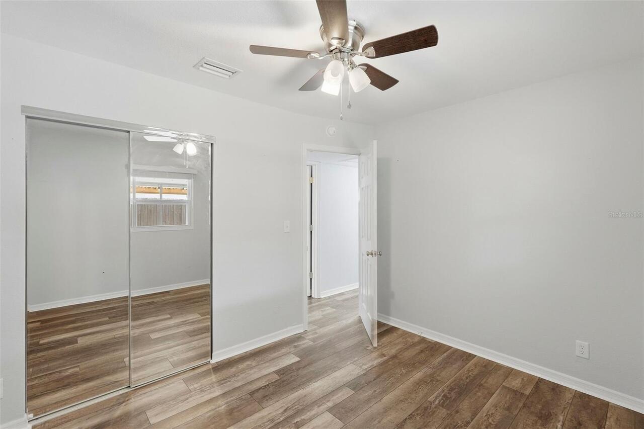 Listing Photo 10