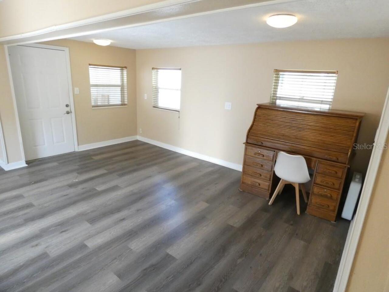 Listing Photo 17