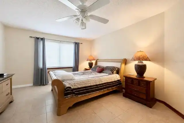 Listing Photo 9