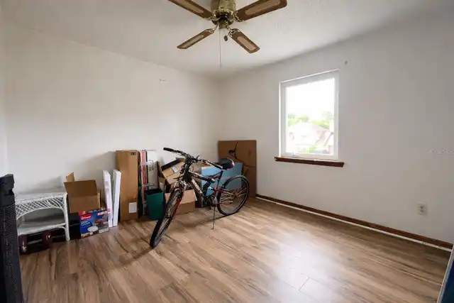 Listing Photo 17