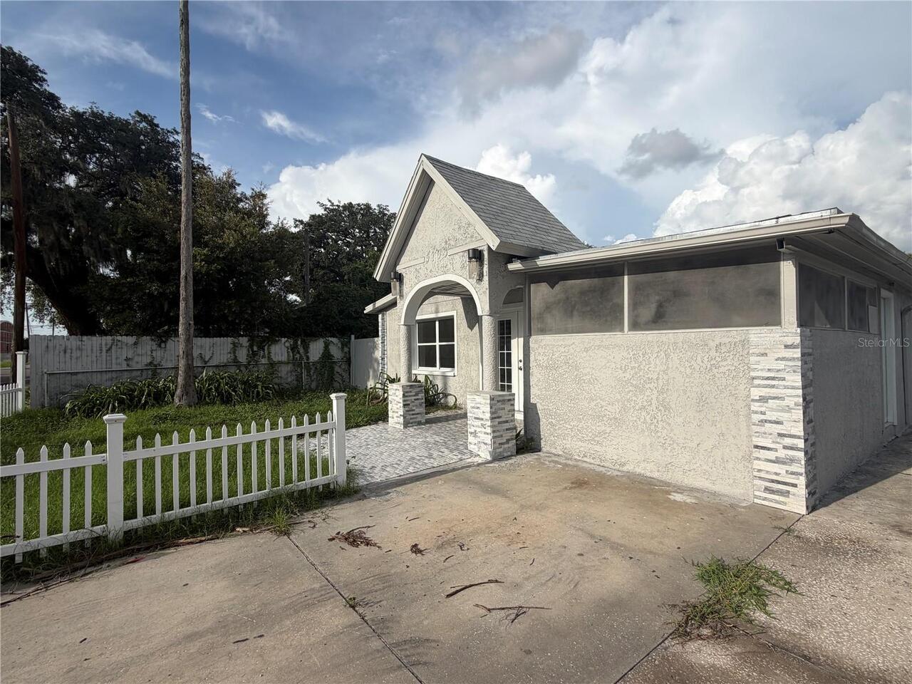 Listing Photo 6