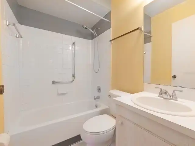 Listing Photo 18