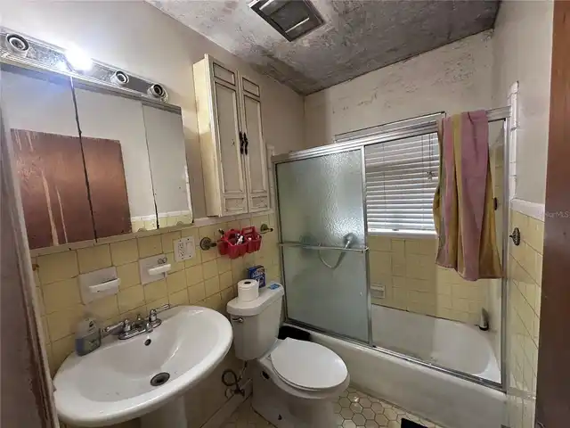 Listing Photo 14