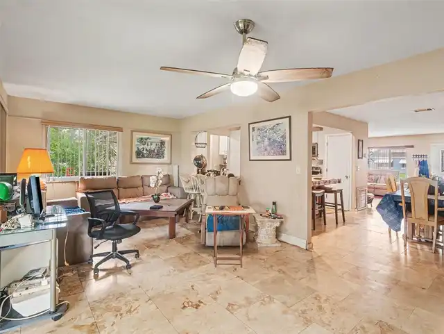 Listing Photo 8