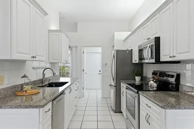 Listing Photo 19