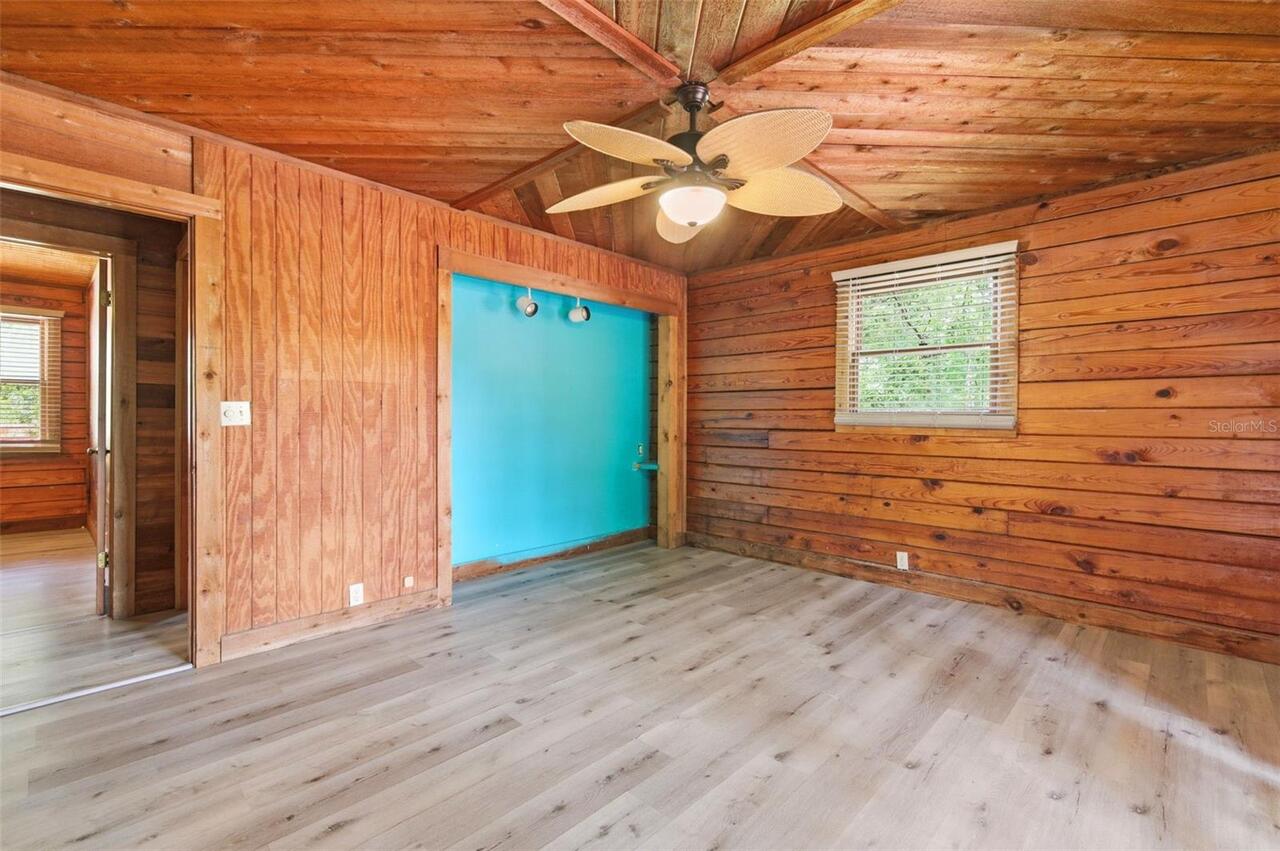 Listing Photo 33