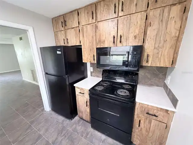 Listing Photo 7