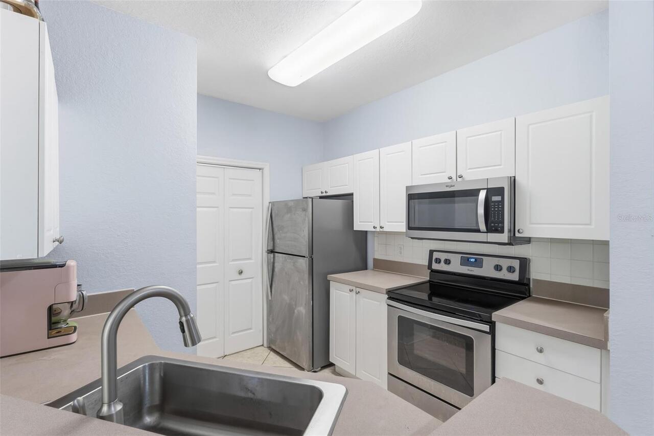 Listing Photo 9