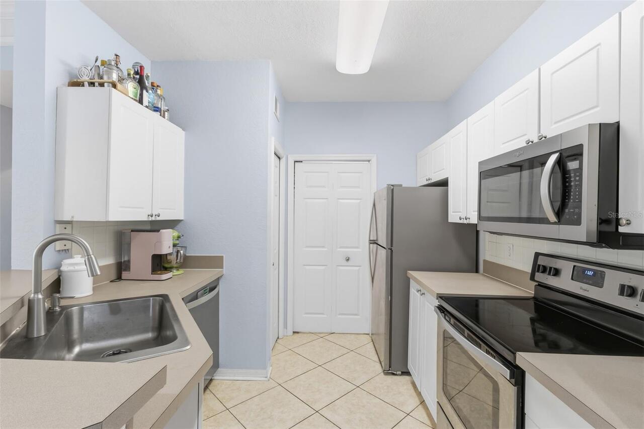 Listing Photo 10