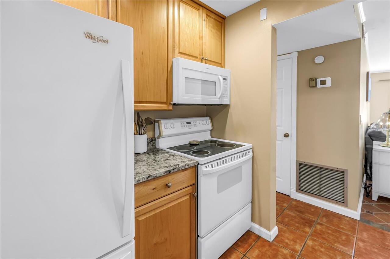 Listing Photo 9
