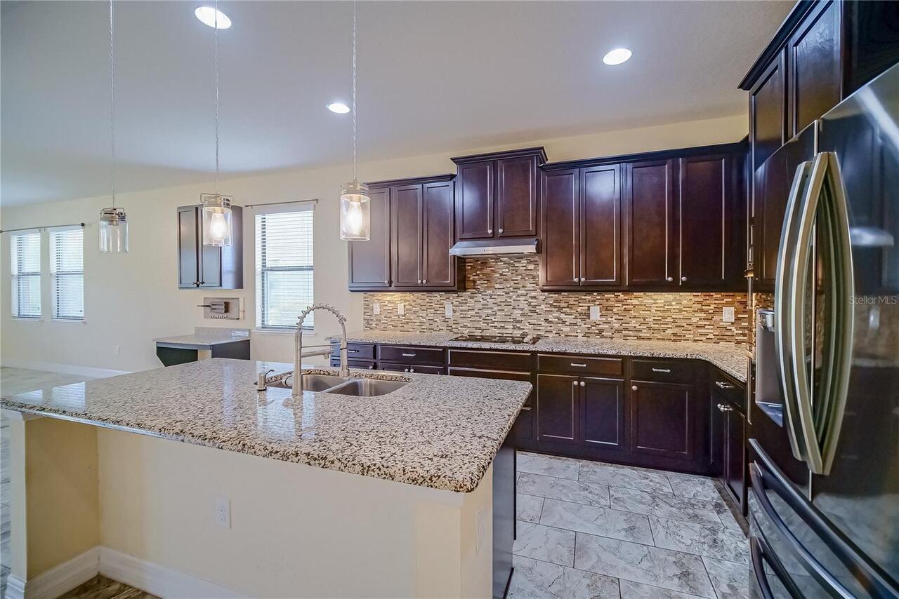 Listing Photo 9